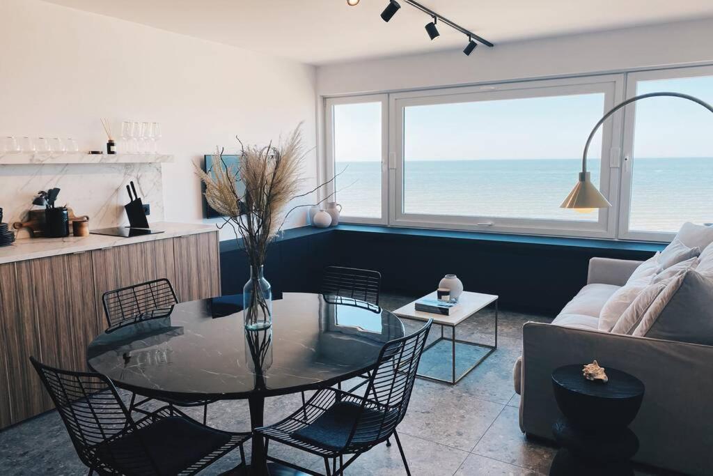 Appartement Wonderful Architect Designed Flat With Sea View à Ostende Extérieur photo